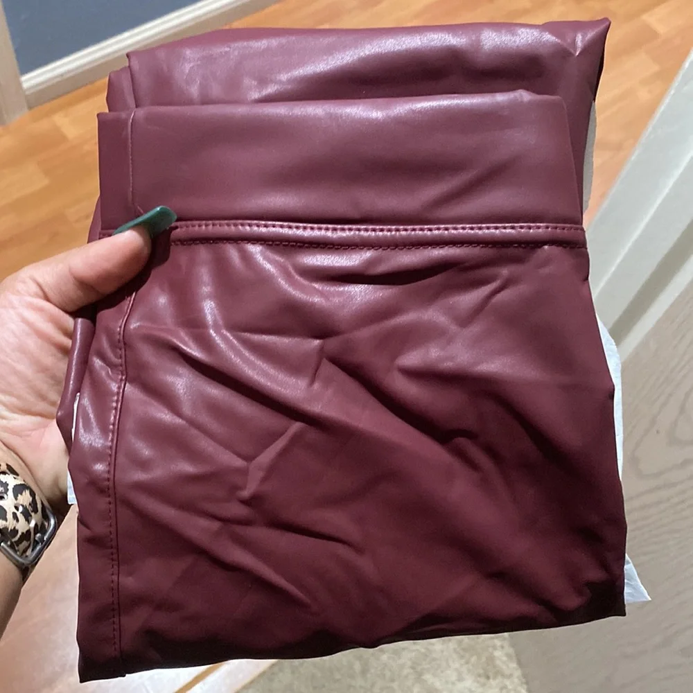 Pleather Leggings - Picture 5 of 5